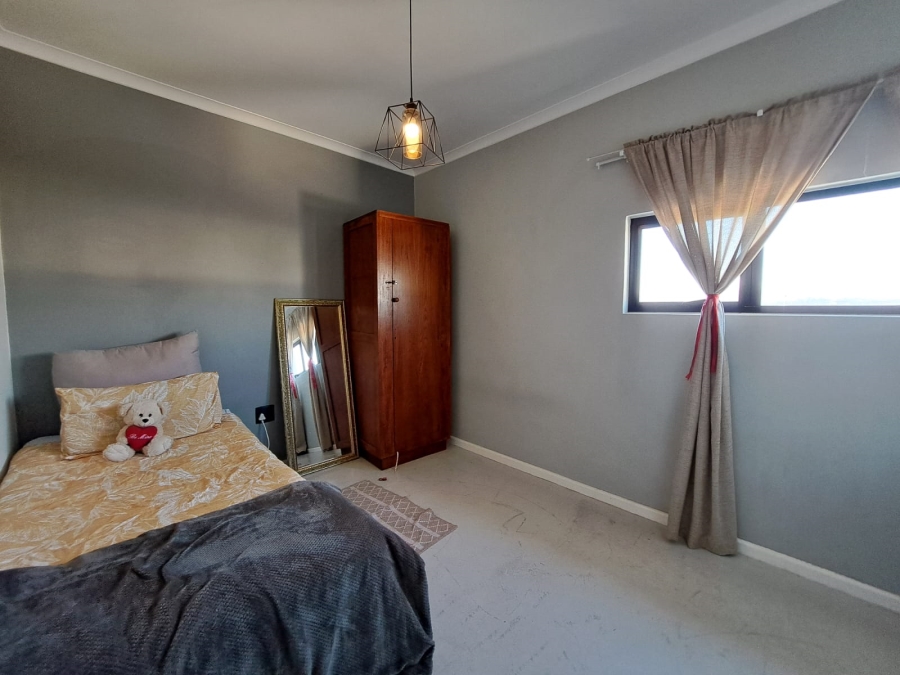 2 Bedroom Property for Sale in The Connifers Western Cape